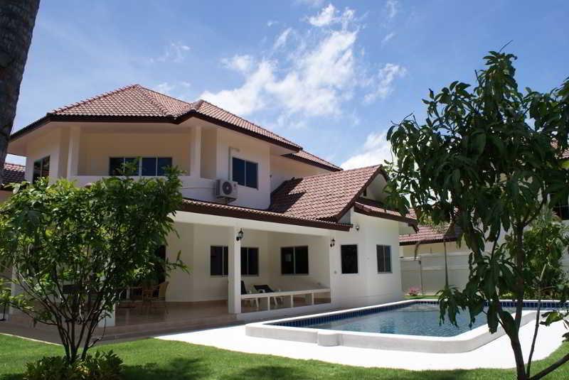 Mabprachan Lake Villa Pattaya Exterior photo